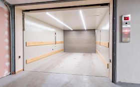 Studio Brand New Apartment #28 In New Building With Free Parking In City Center